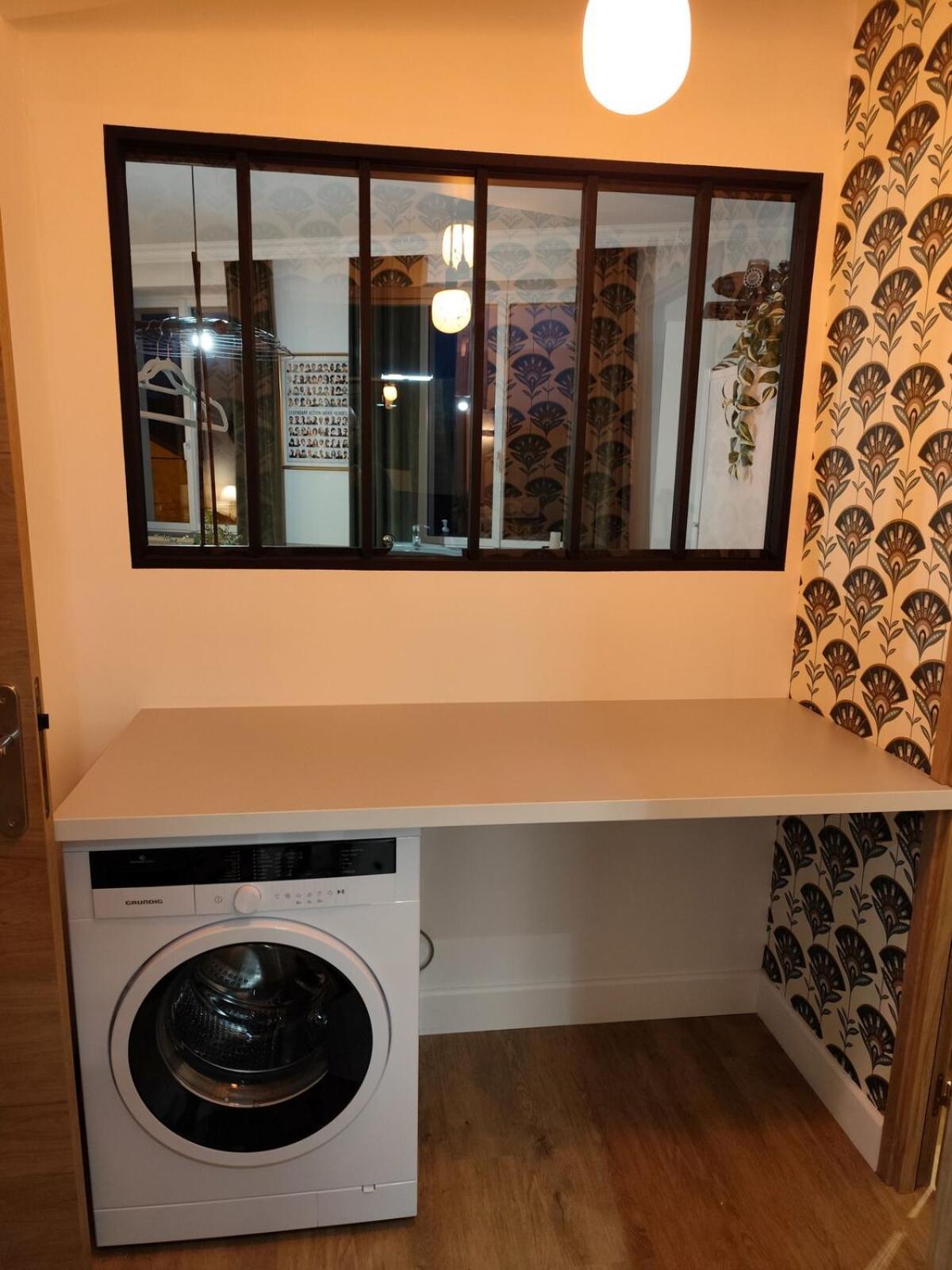 Le Familia Apartment Guer Luaran gambar