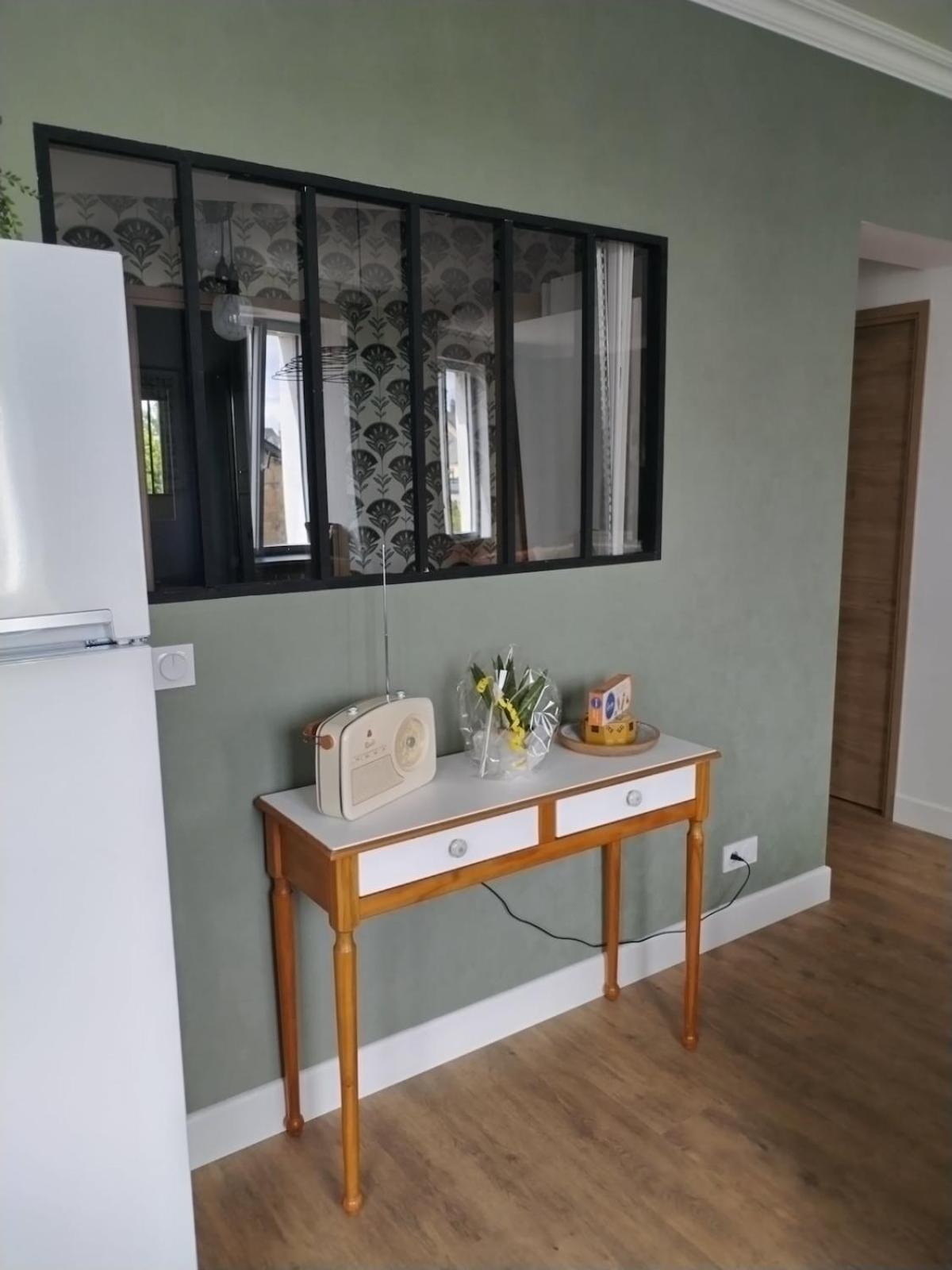 Le Familia Apartment Guer Luaran gambar