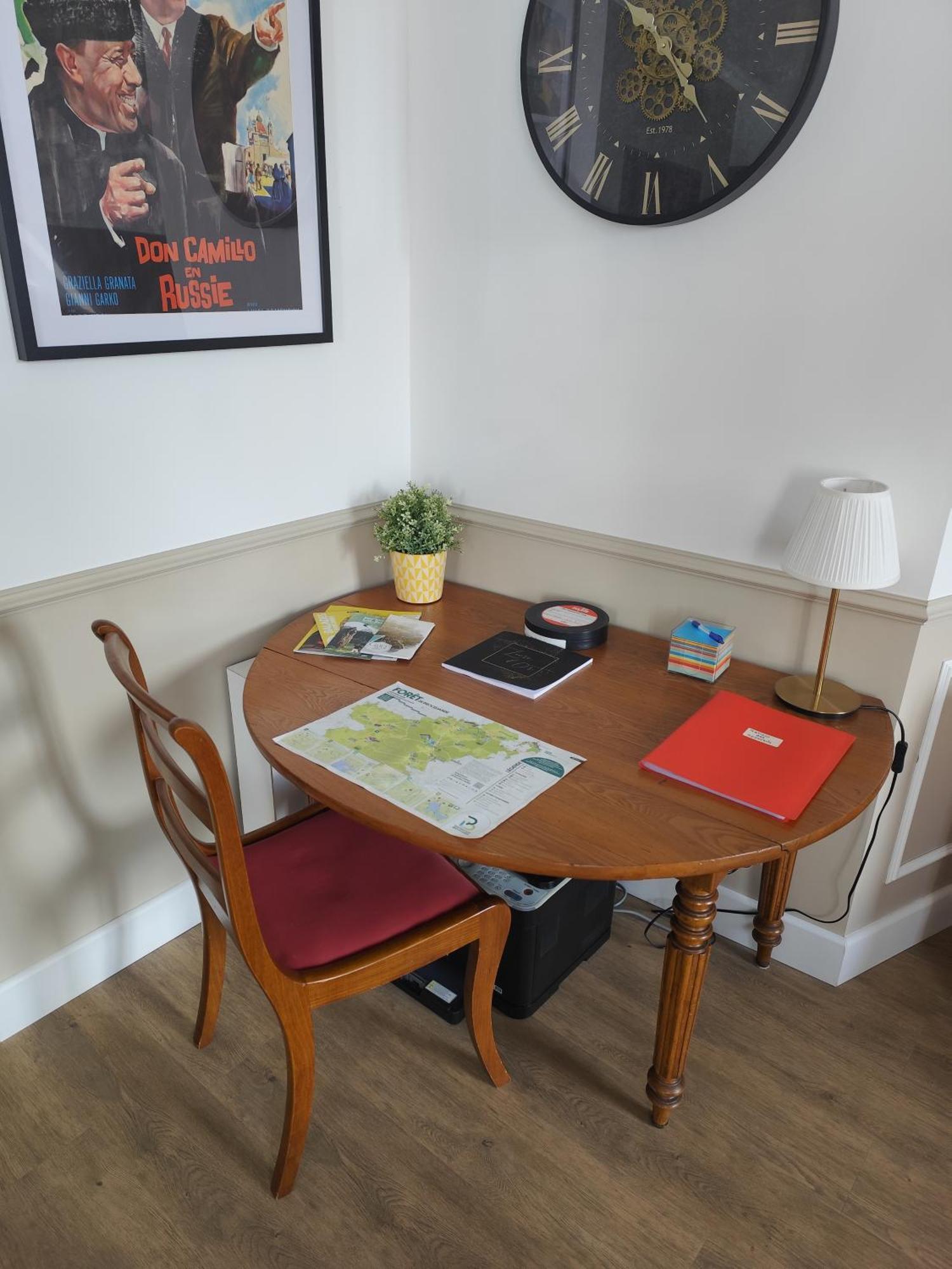 Le Familia Apartment Guer Luaran gambar